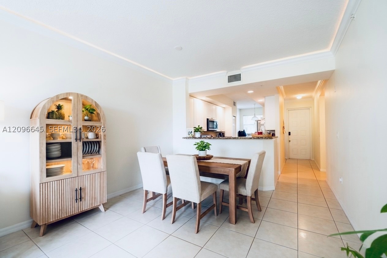 26 Royal Palm Way #304
