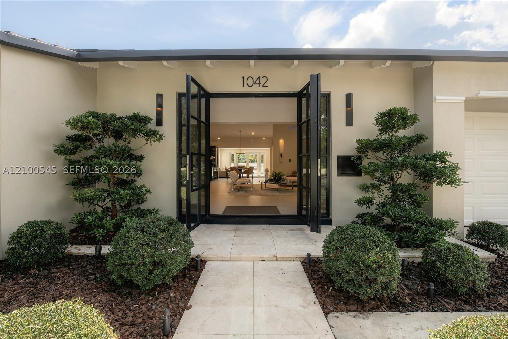 1042 NE 95th St Miami Shores, FL 33138