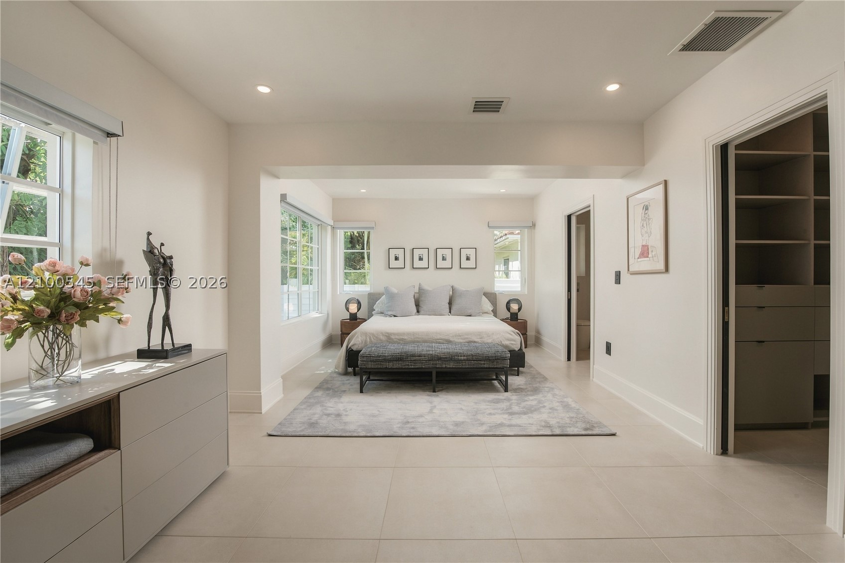 1042 NE 95th St Miami Shores, FL 33138
