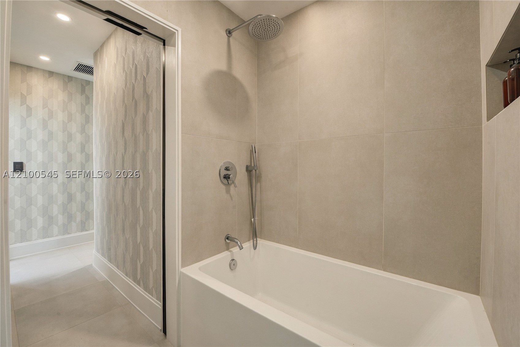 1042 NE 95th St Miami Shores, FL 33138