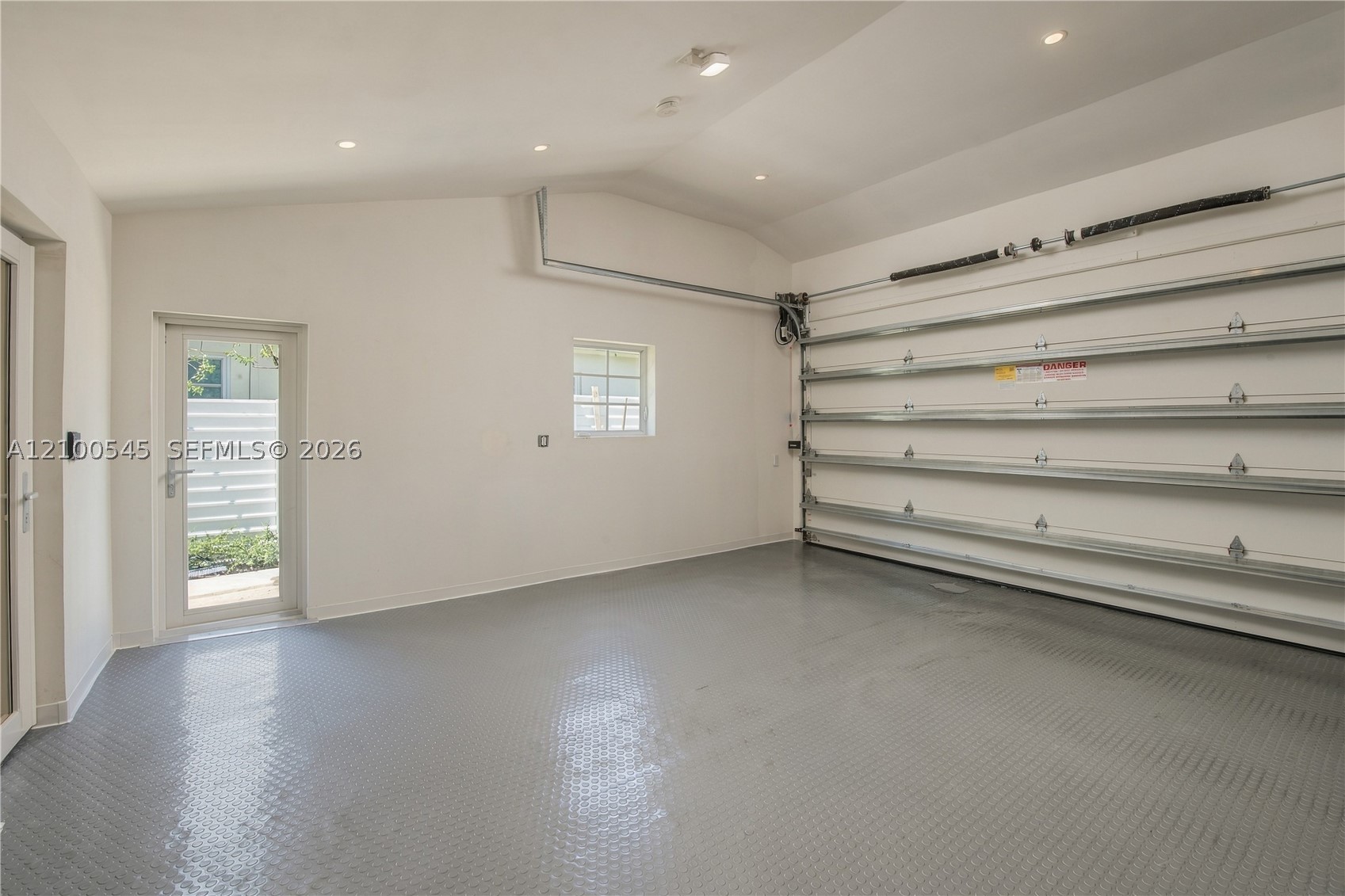 1042 NE 95th St Miami Shores, FL 33138