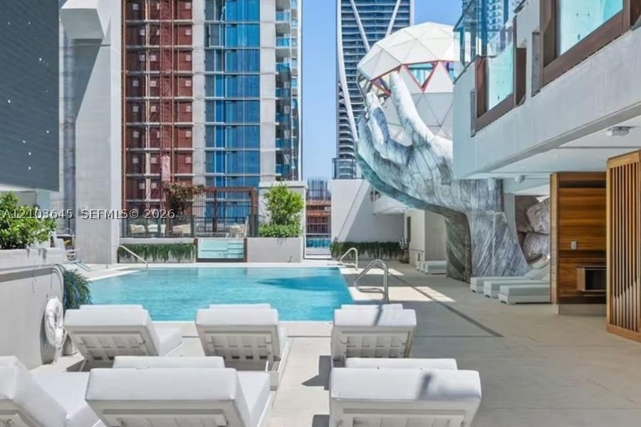 image E11EVEN Hotel & Residences25