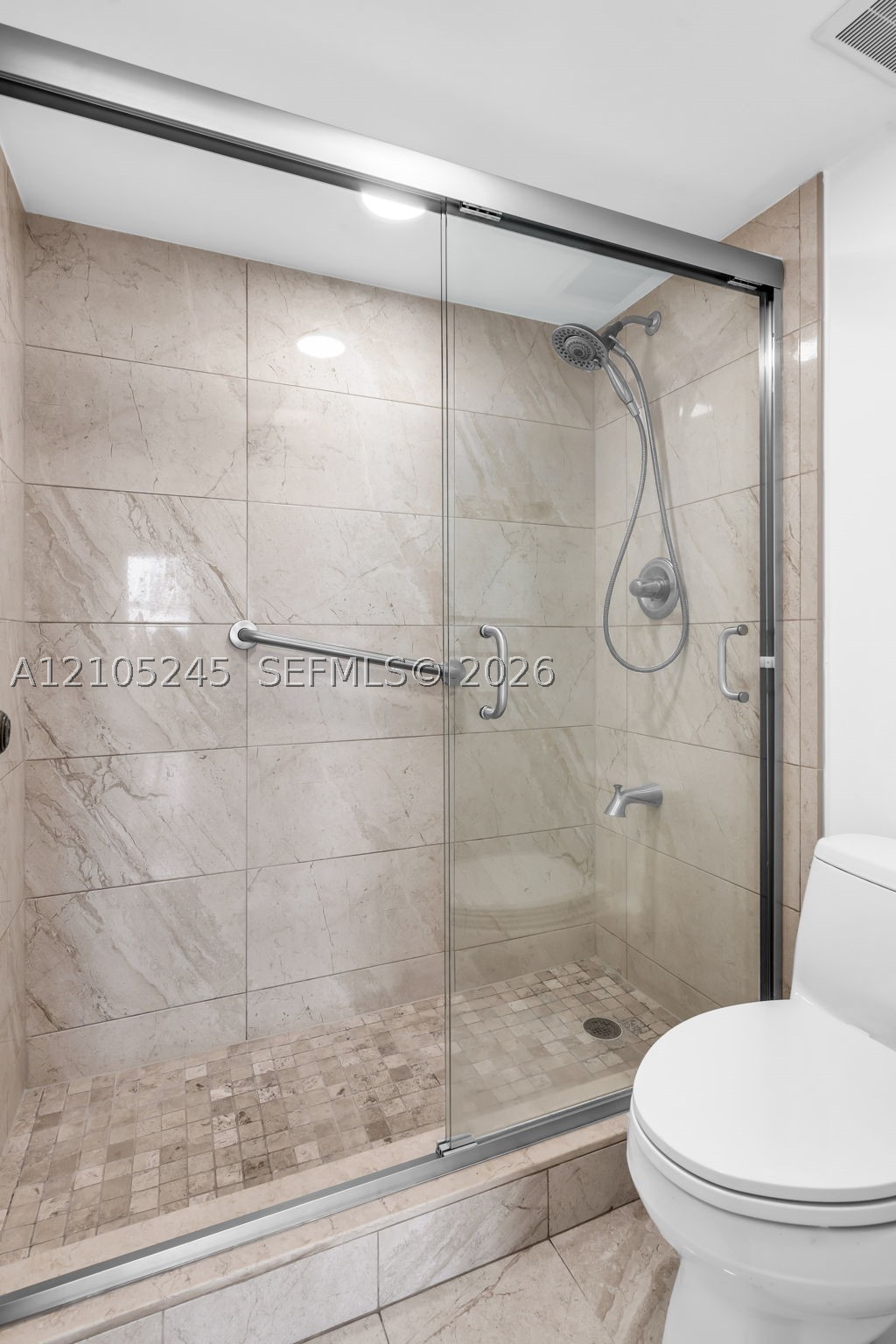image Brickell Bay Club19