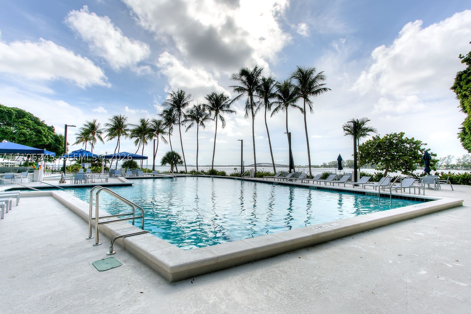 image Brickell Bay Club29