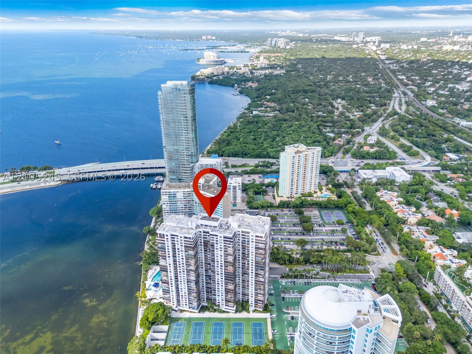image Brickell Bay Club40
