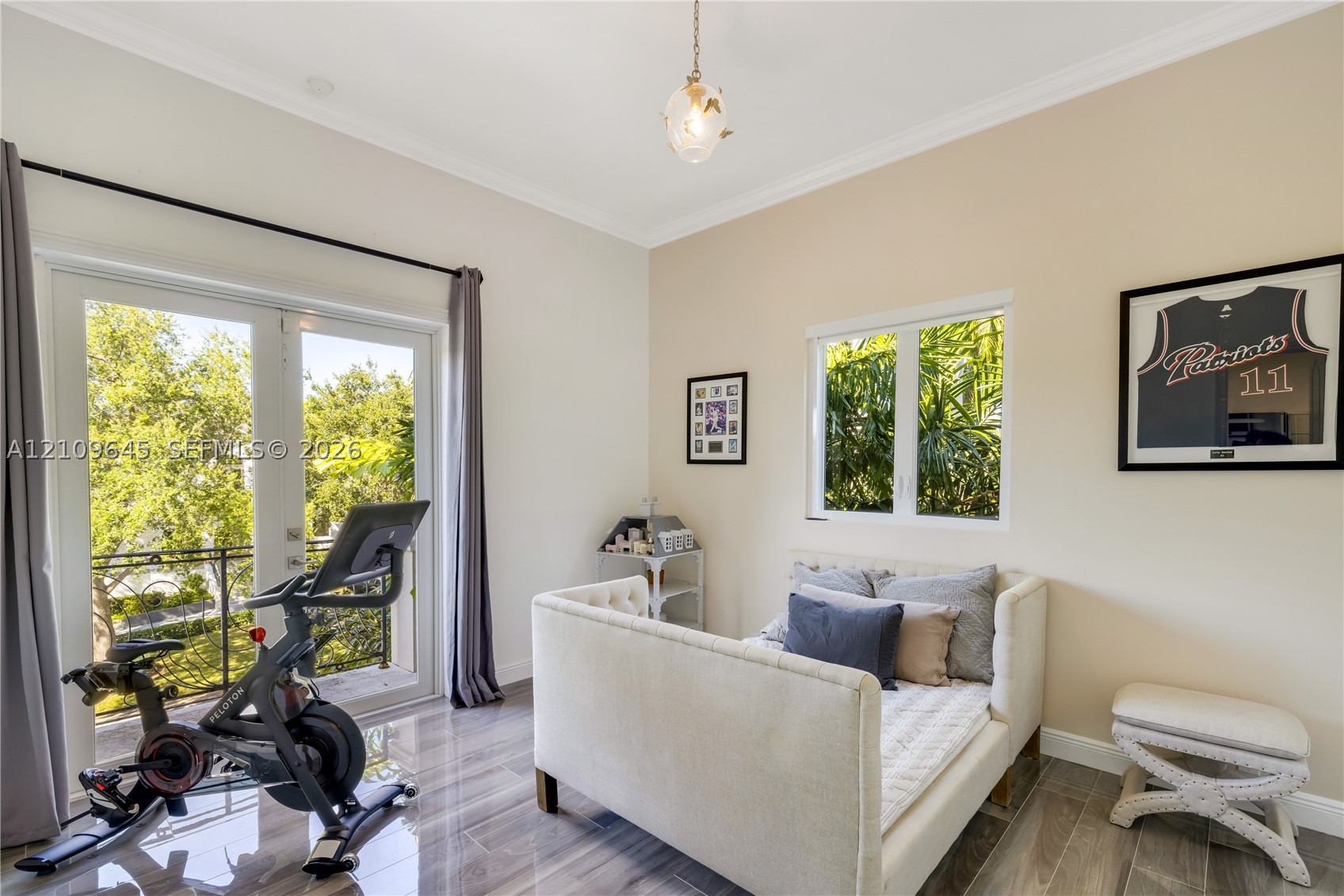 332 Costanera Rd Coral Gables, FL 33143