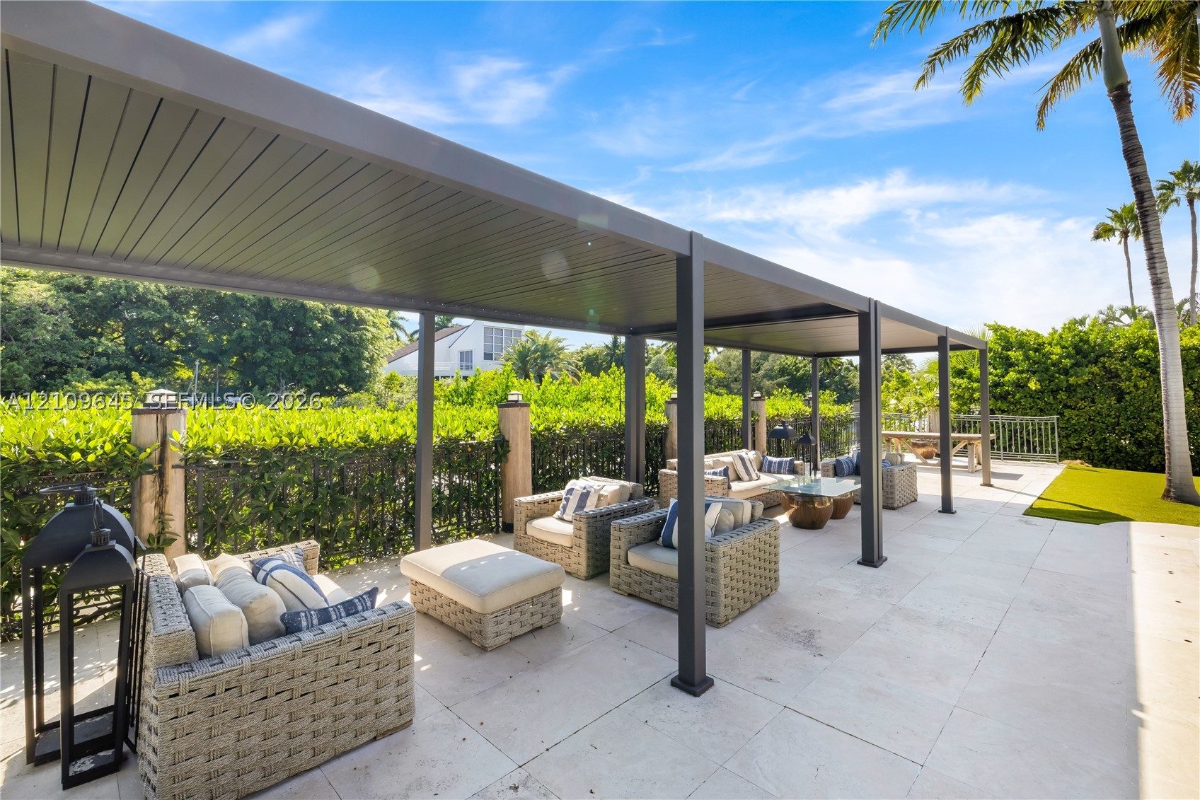332 Costanera Rd Coral Gables, FL 33143
