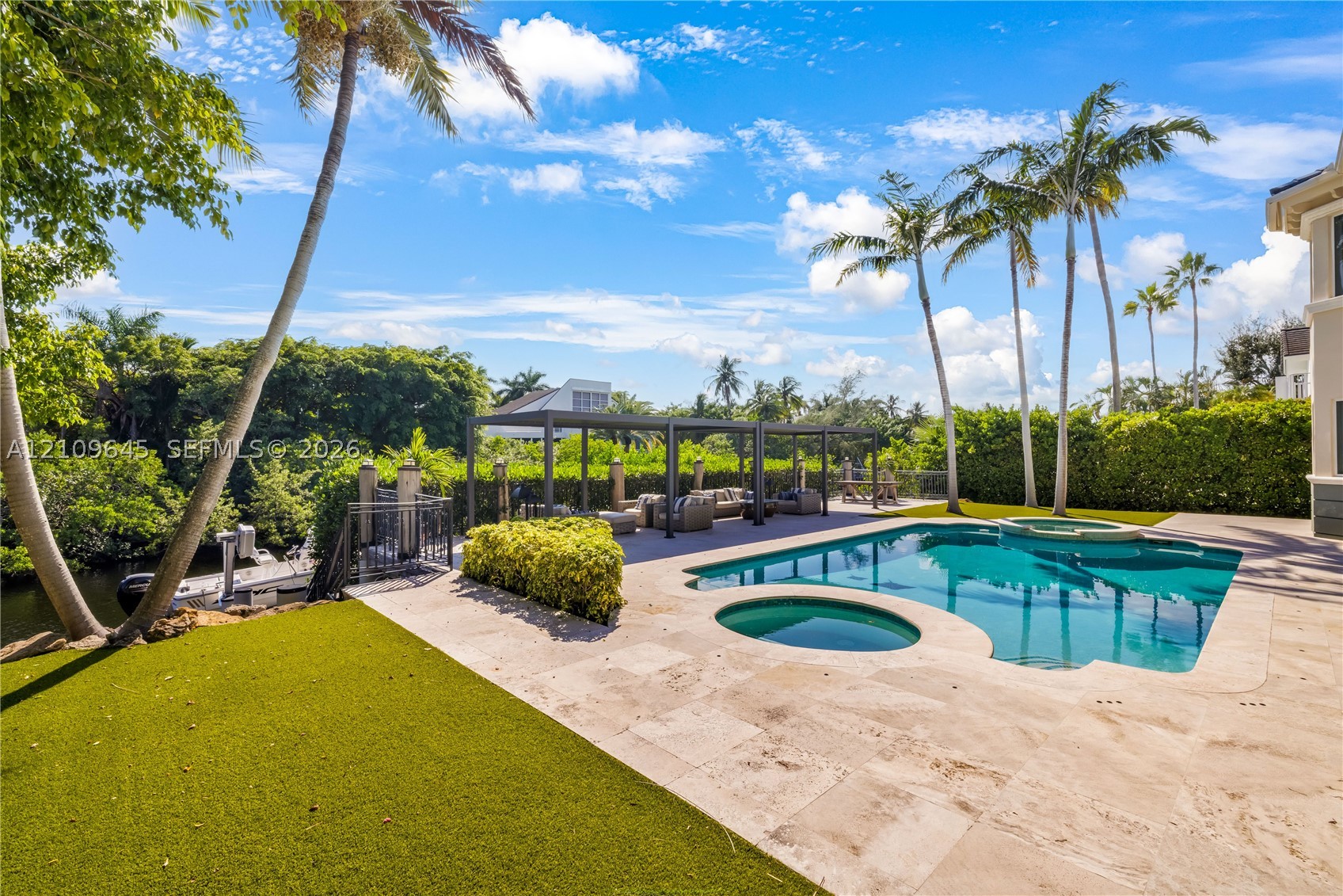 332 Costanera Rd Coral Gables, FL 33143