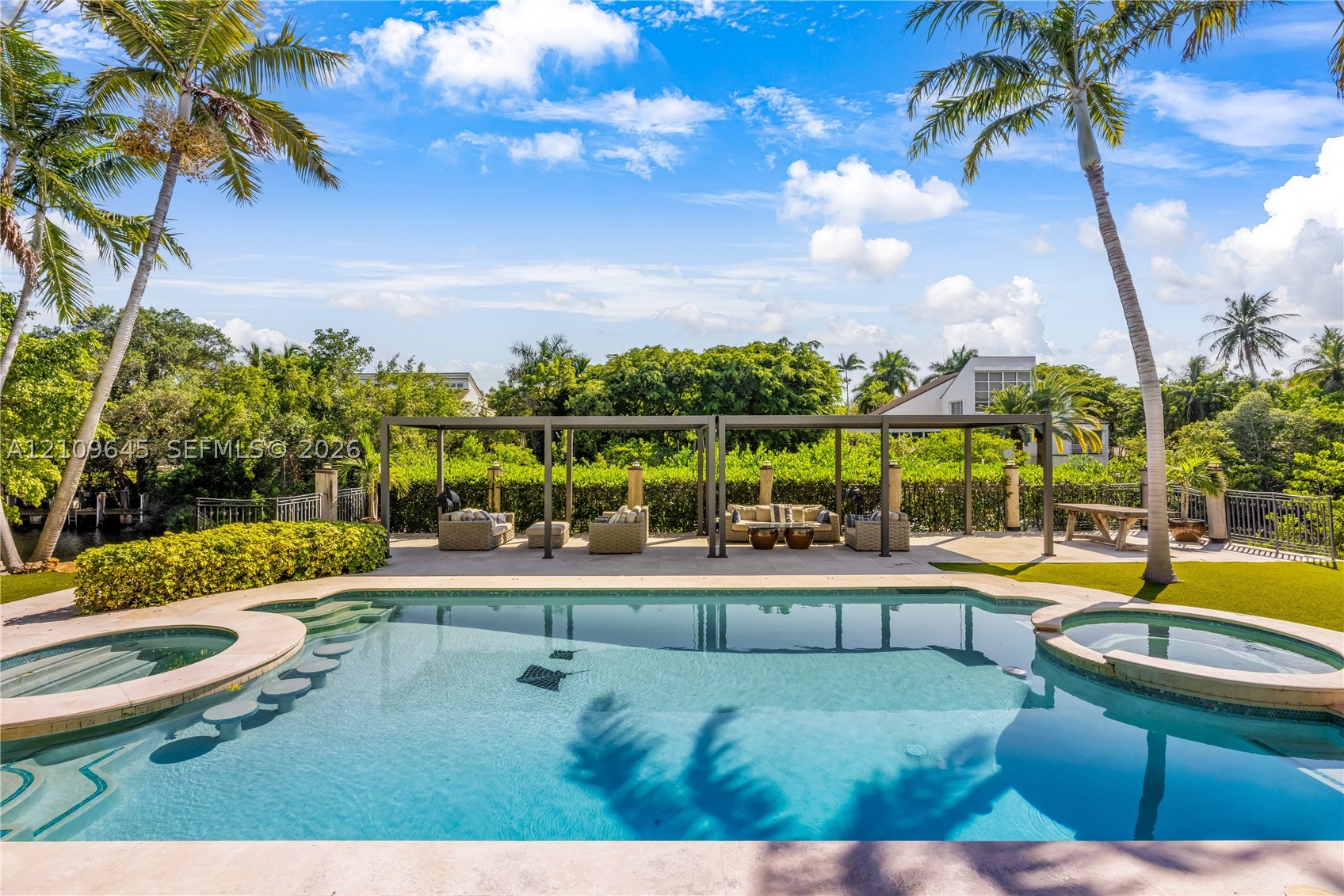 332 Costanera Rd Coral Gables, FL 33143