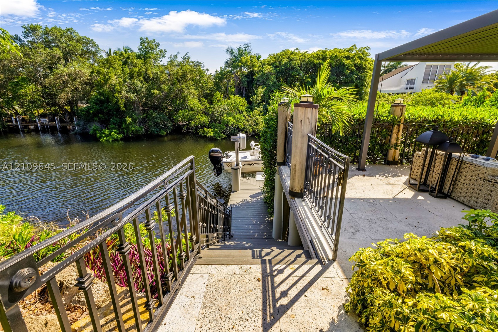 332 Costanera Rd Coral Gables, FL 33143