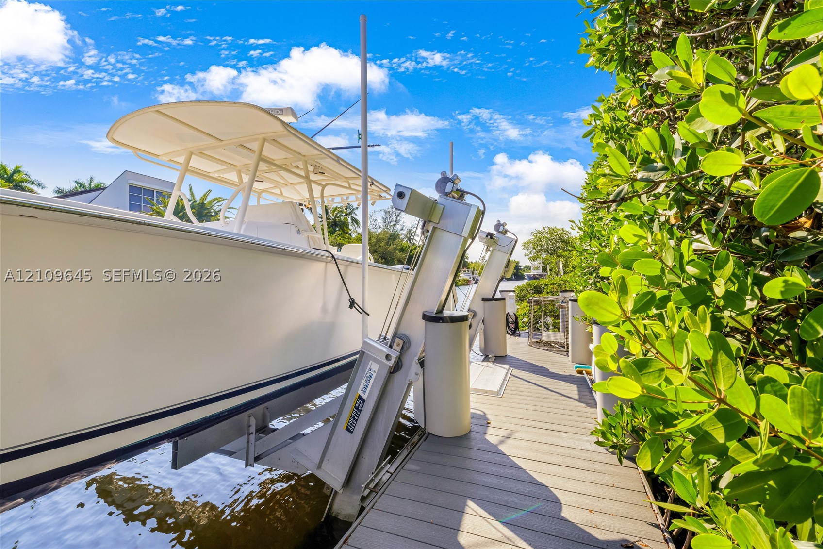 332 Costanera Rd Coral Gables, FL 33143