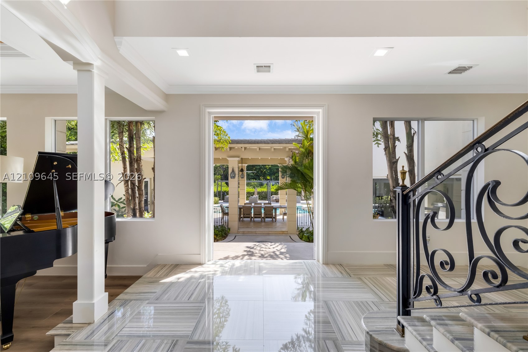 332 Costanera Rd Coral Gables, FL 33143