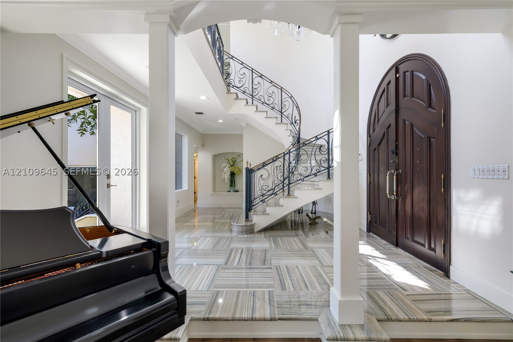 332 Costanera Rd Coral Gables, FL 33143