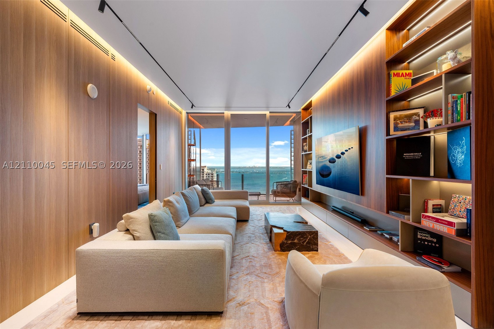 image Aston Martin Residences0