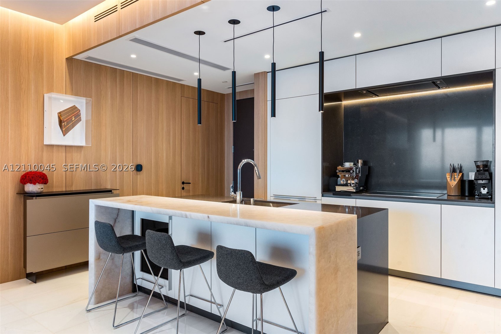 image Aston Martin Residences9
