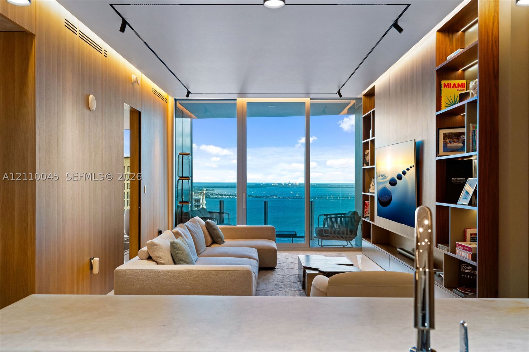 image Aston Martin Residences1