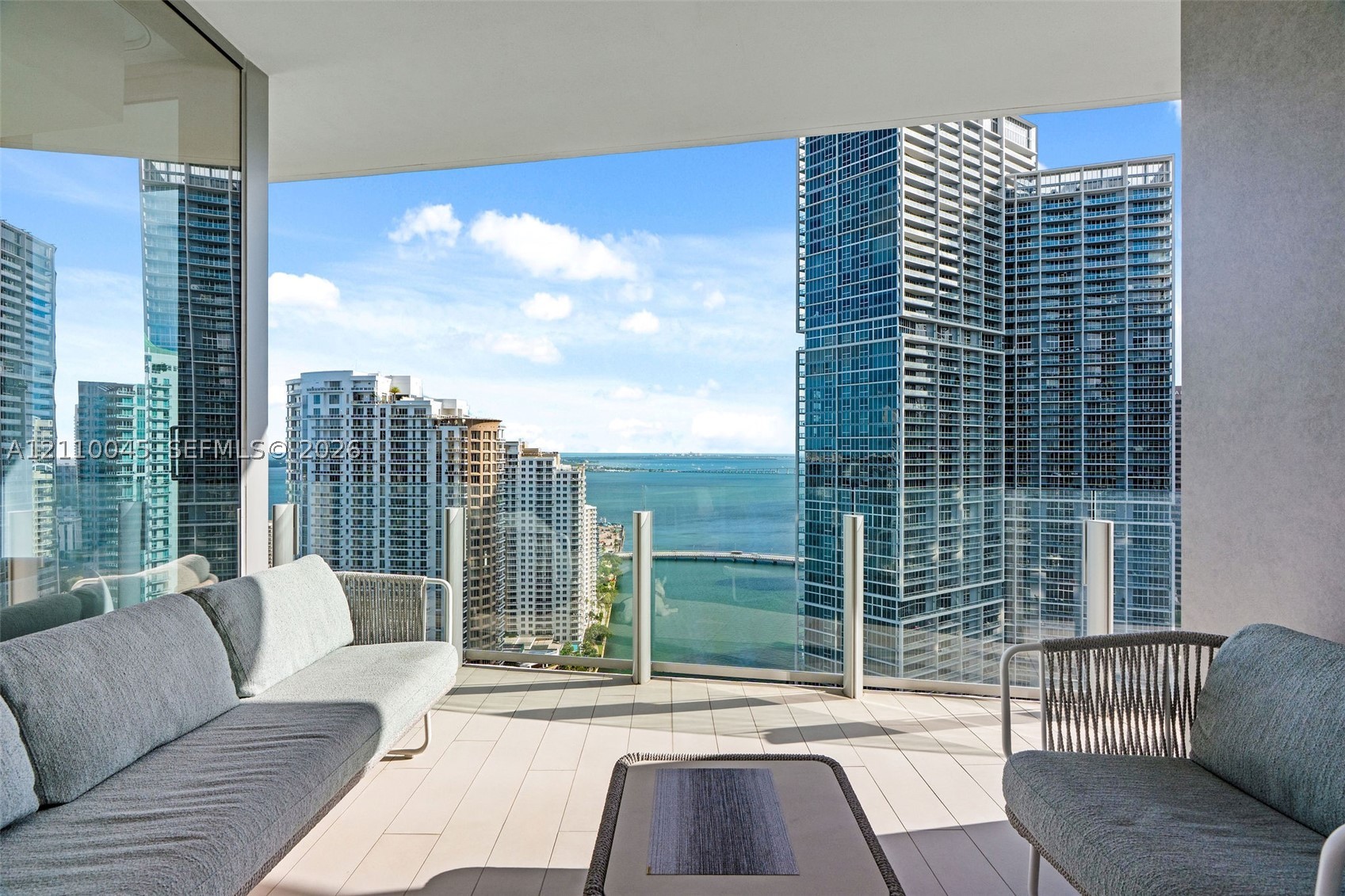 image Aston Martin Residences19