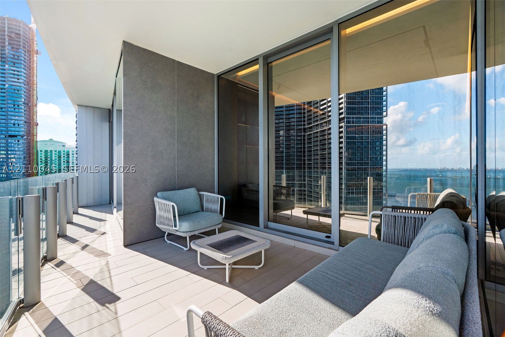 image Aston Martin Residences22