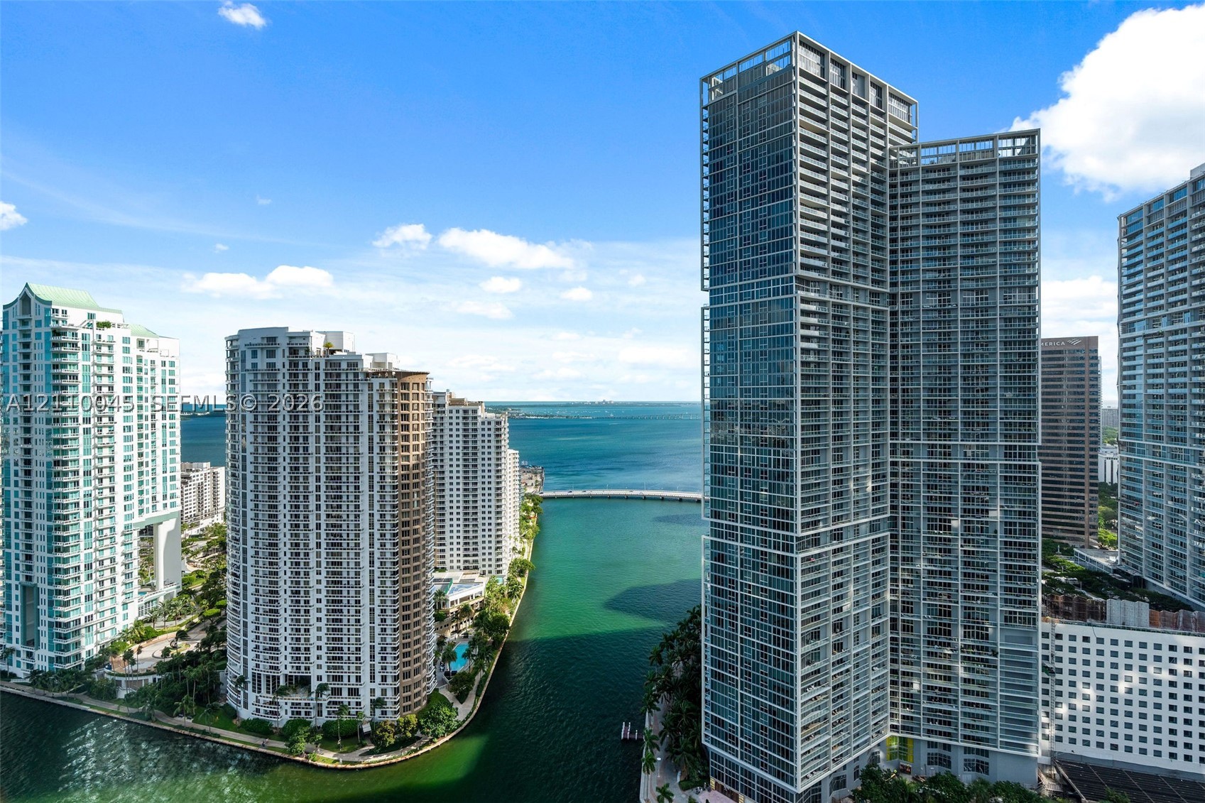 image Aston Martin Residences24