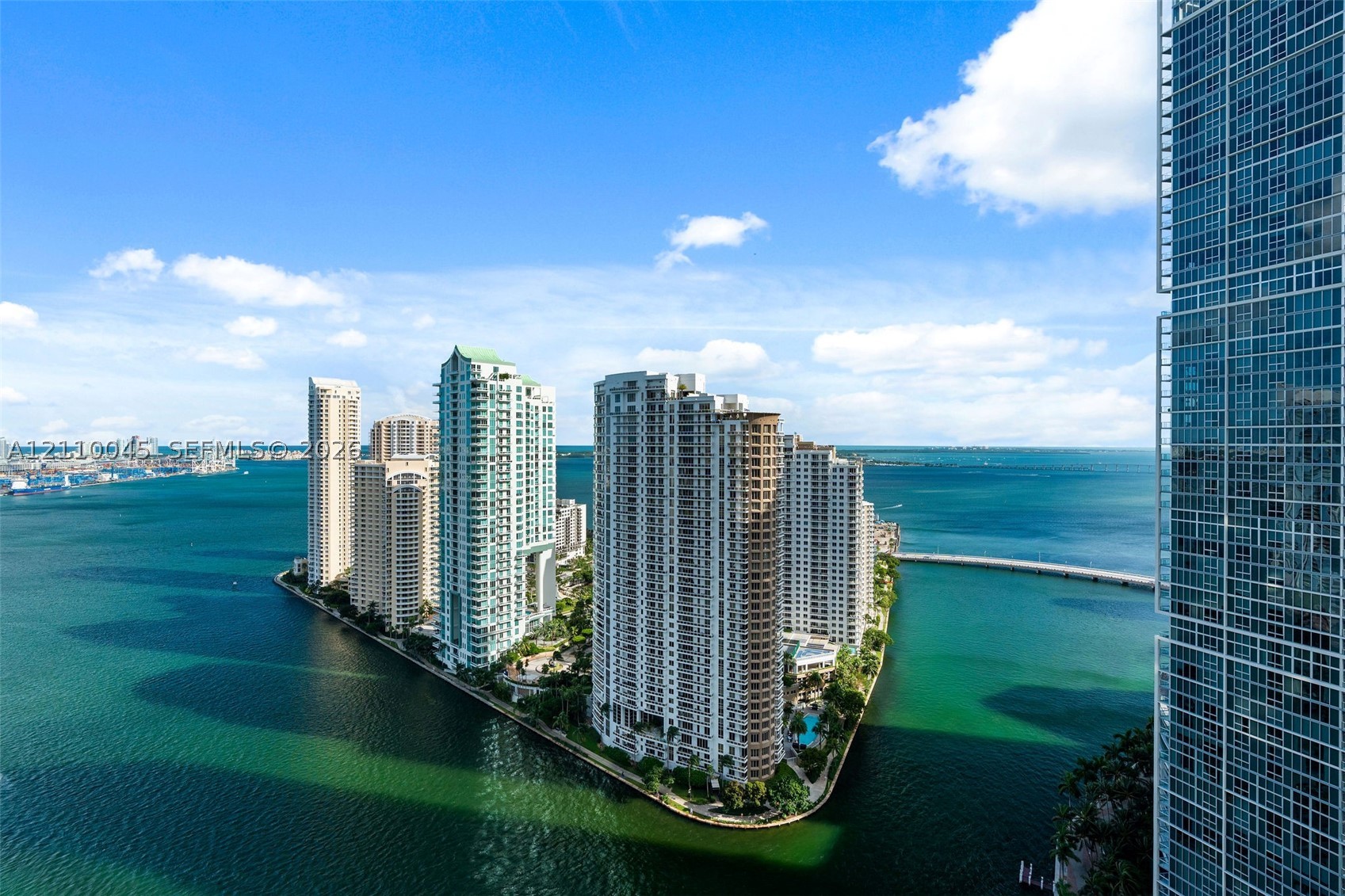 image Aston Martin Residences25
