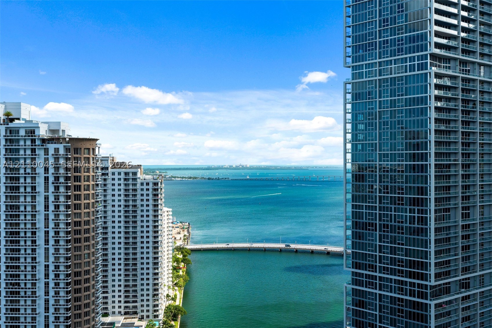 image Aston Martin Residences26