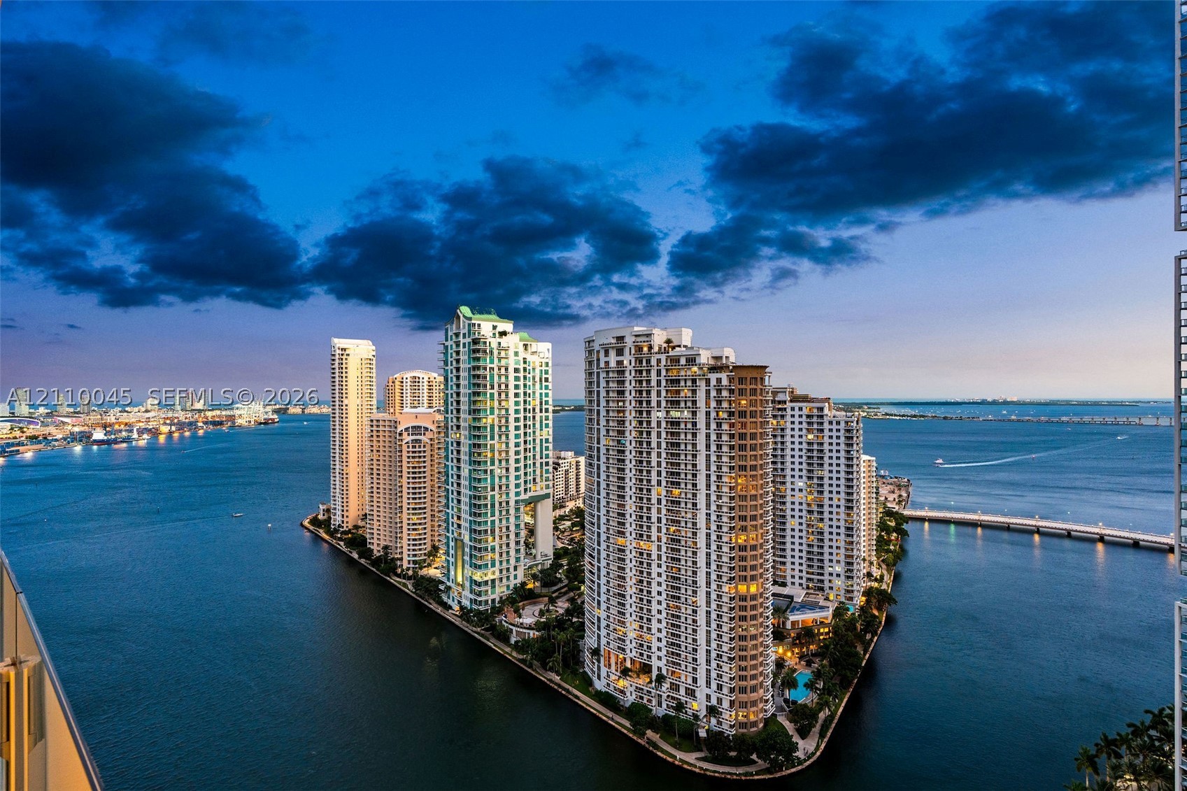 image Aston Martin Residences30