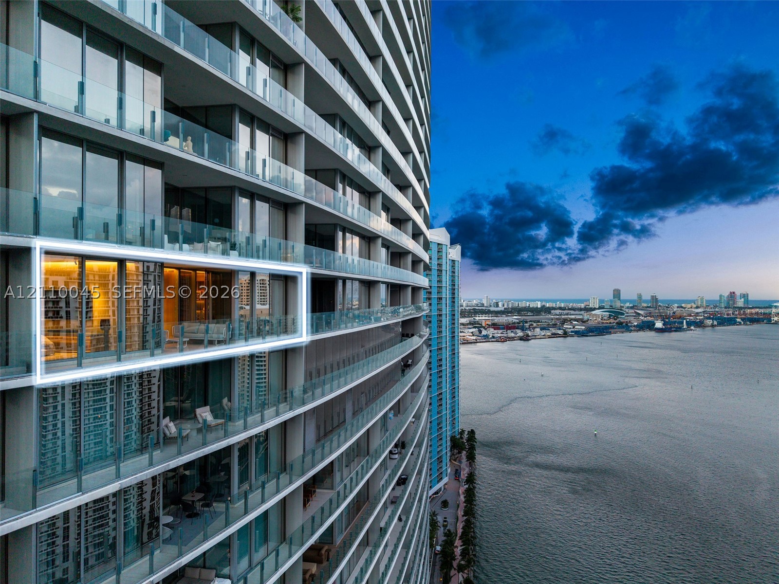 image Aston Martin Residences35