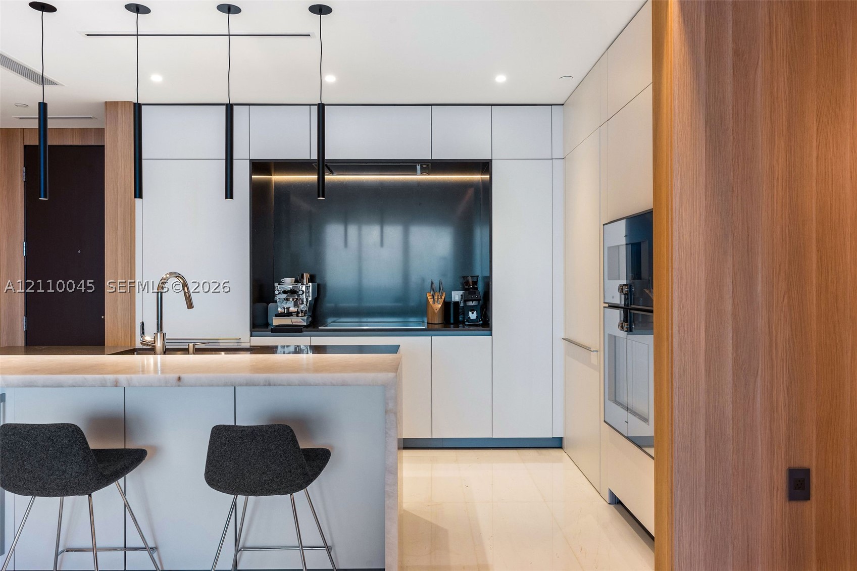 image Aston Martin Residences8