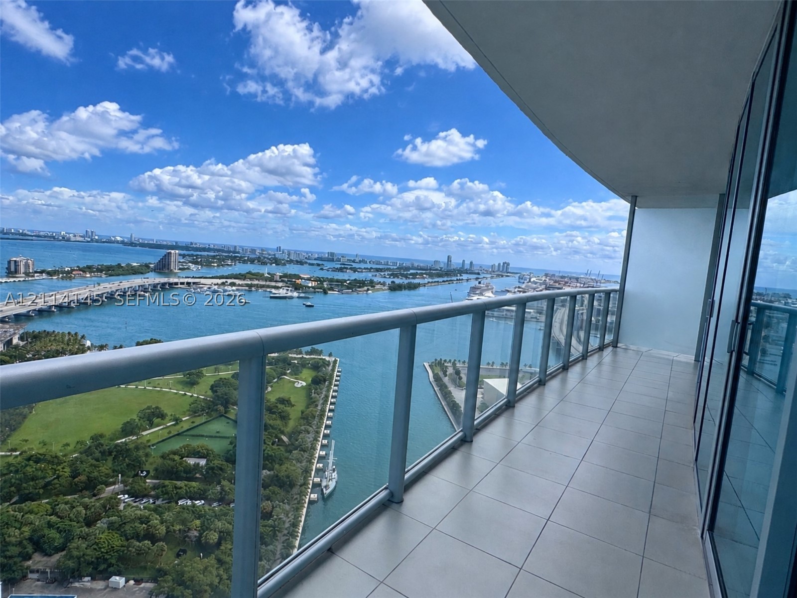 888 Biscayne Blvd #4012