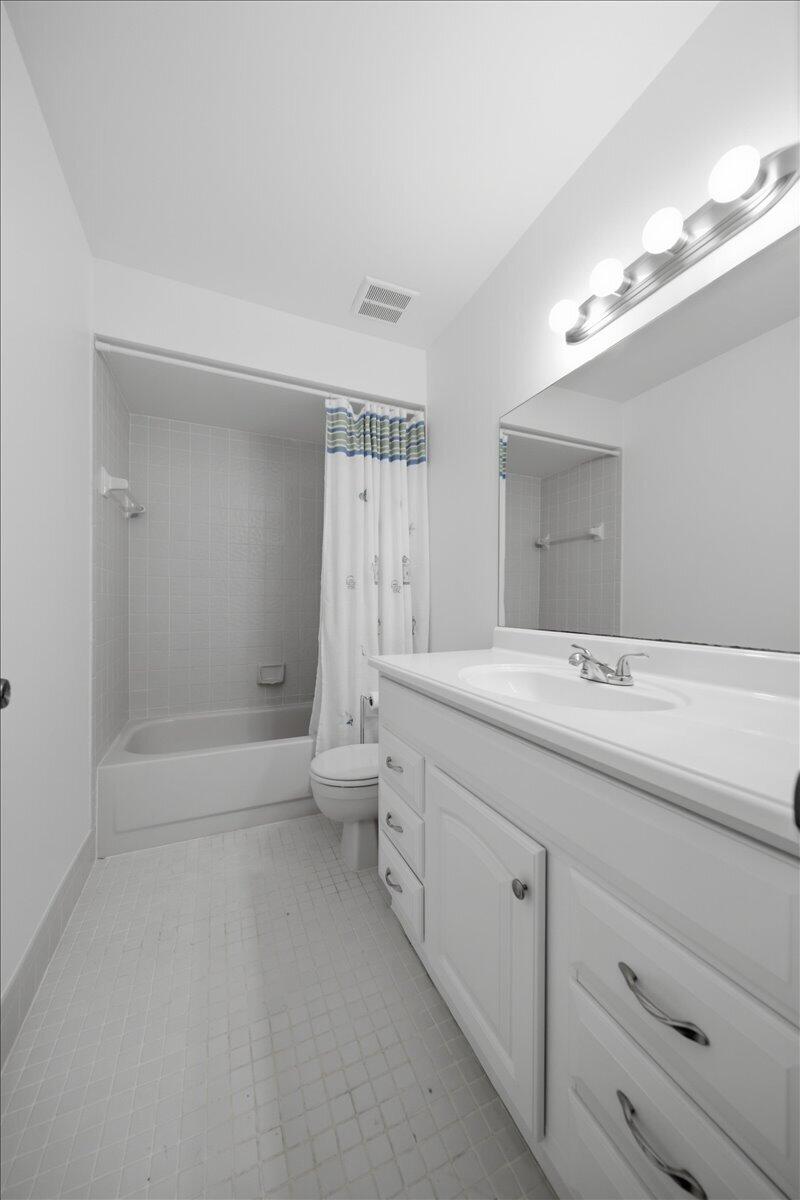 1383 NW 122nd Pembroke Pines, FL 33026