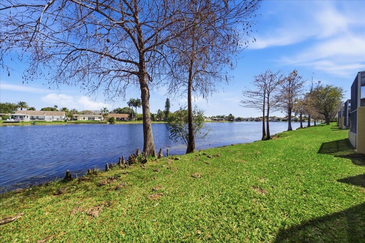 1383 NW 122nd Pembroke Pines, FL 33026