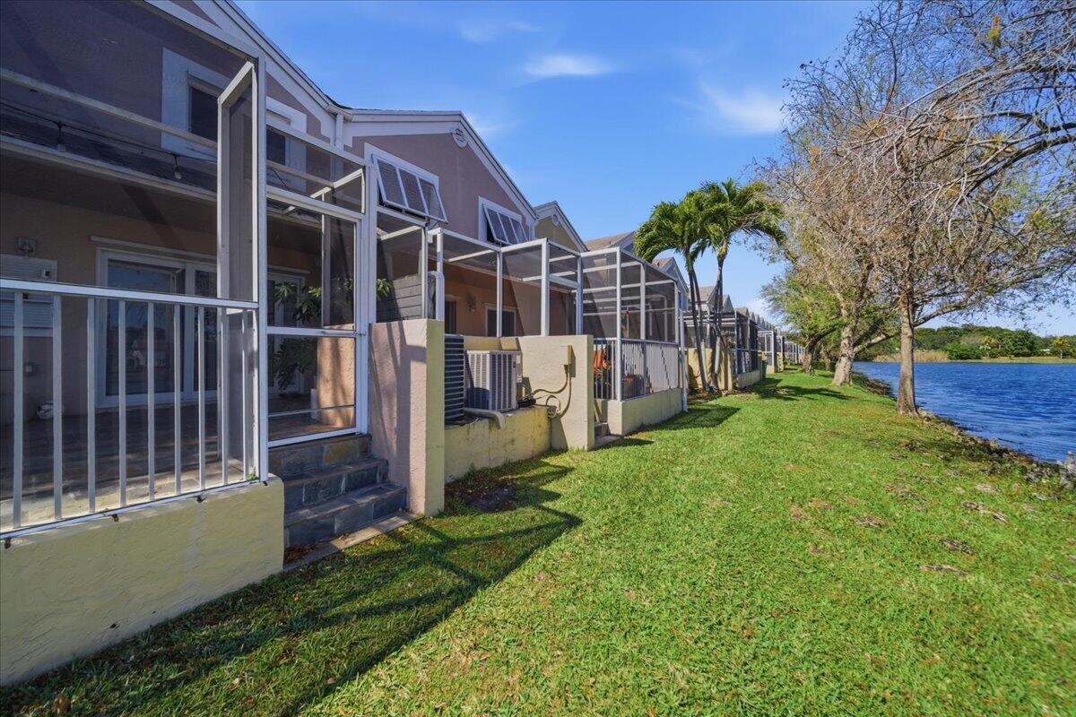 1383 NW 122nd Pembroke Pines, FL 33026