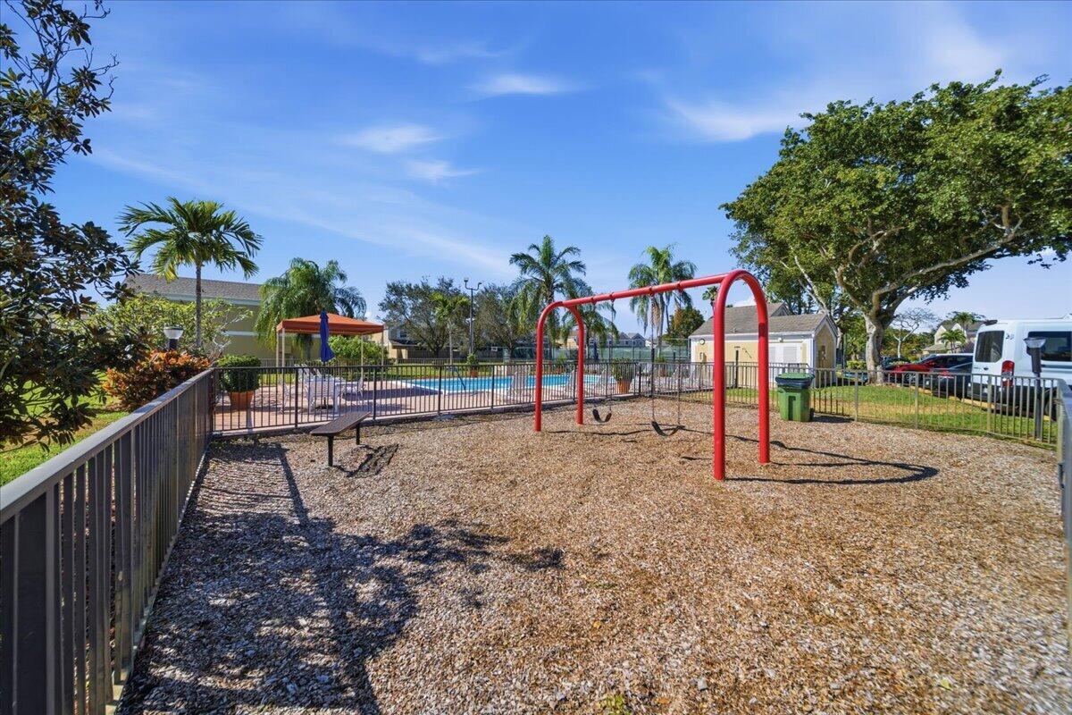 1383 NW 122nd Pembroke Pines, FL 33026