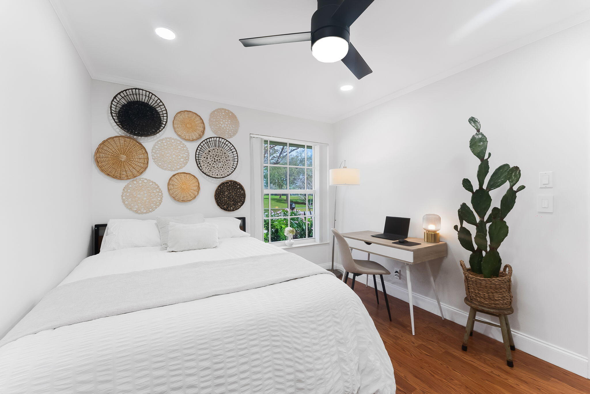 7836 Sunflower Margate, FL 33063