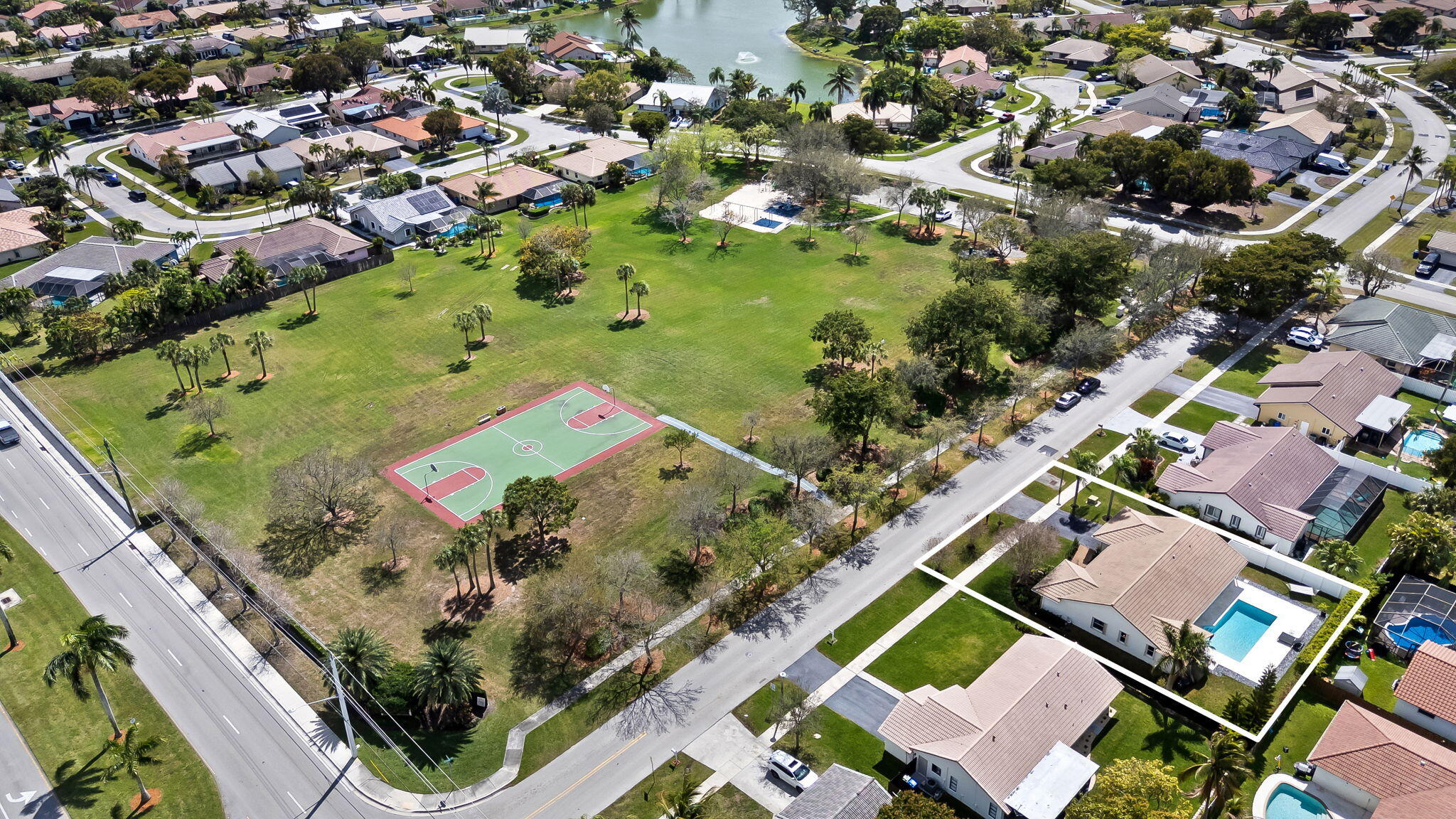 7836 Sunflower Margate, FL 33063