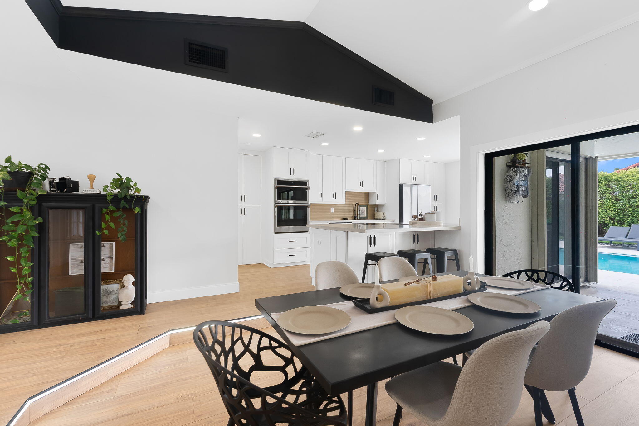 7836 Sunflower Margate, FL 33063