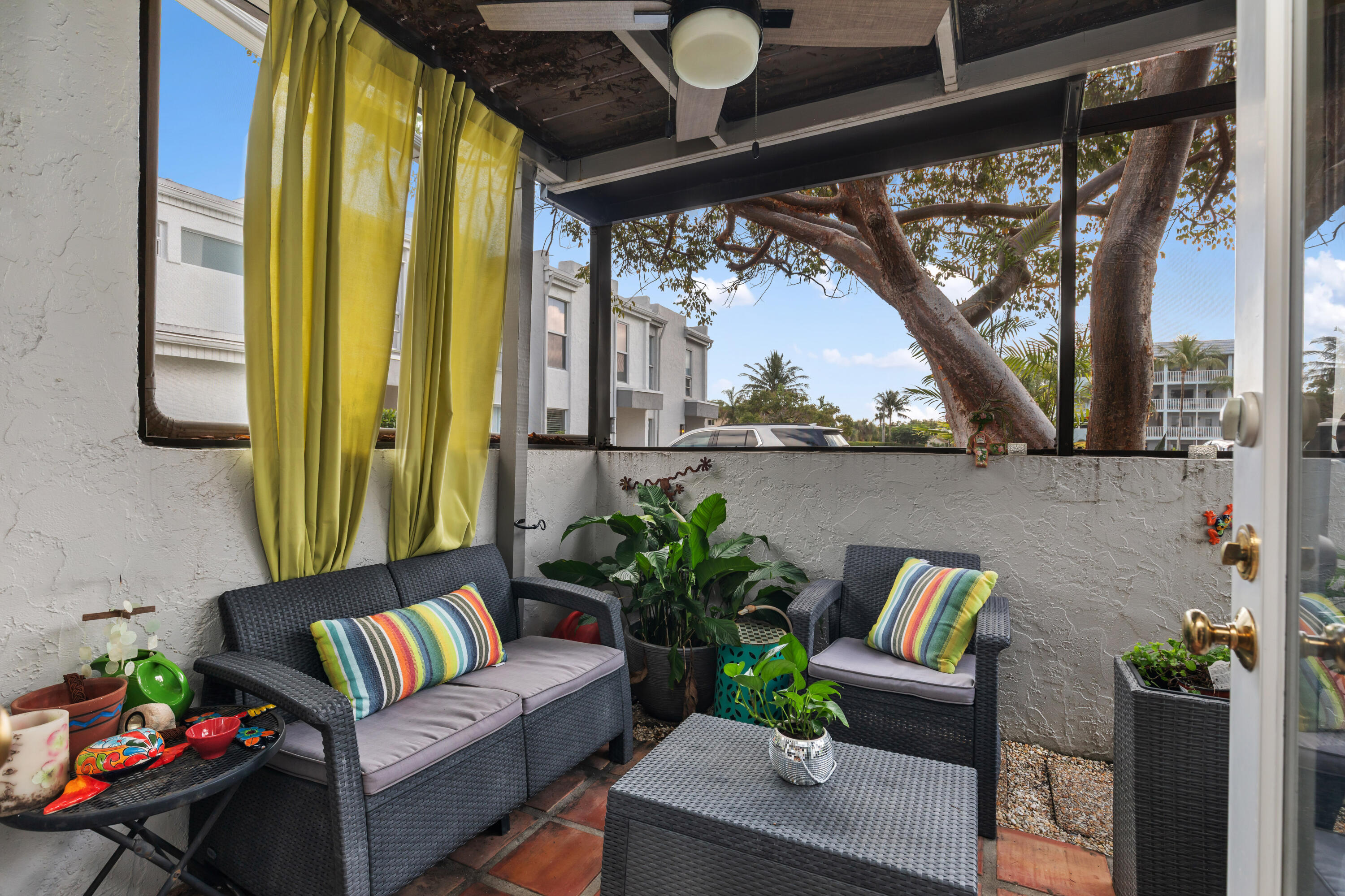 660 Kensington #10a Wilton Manors, FL 33305