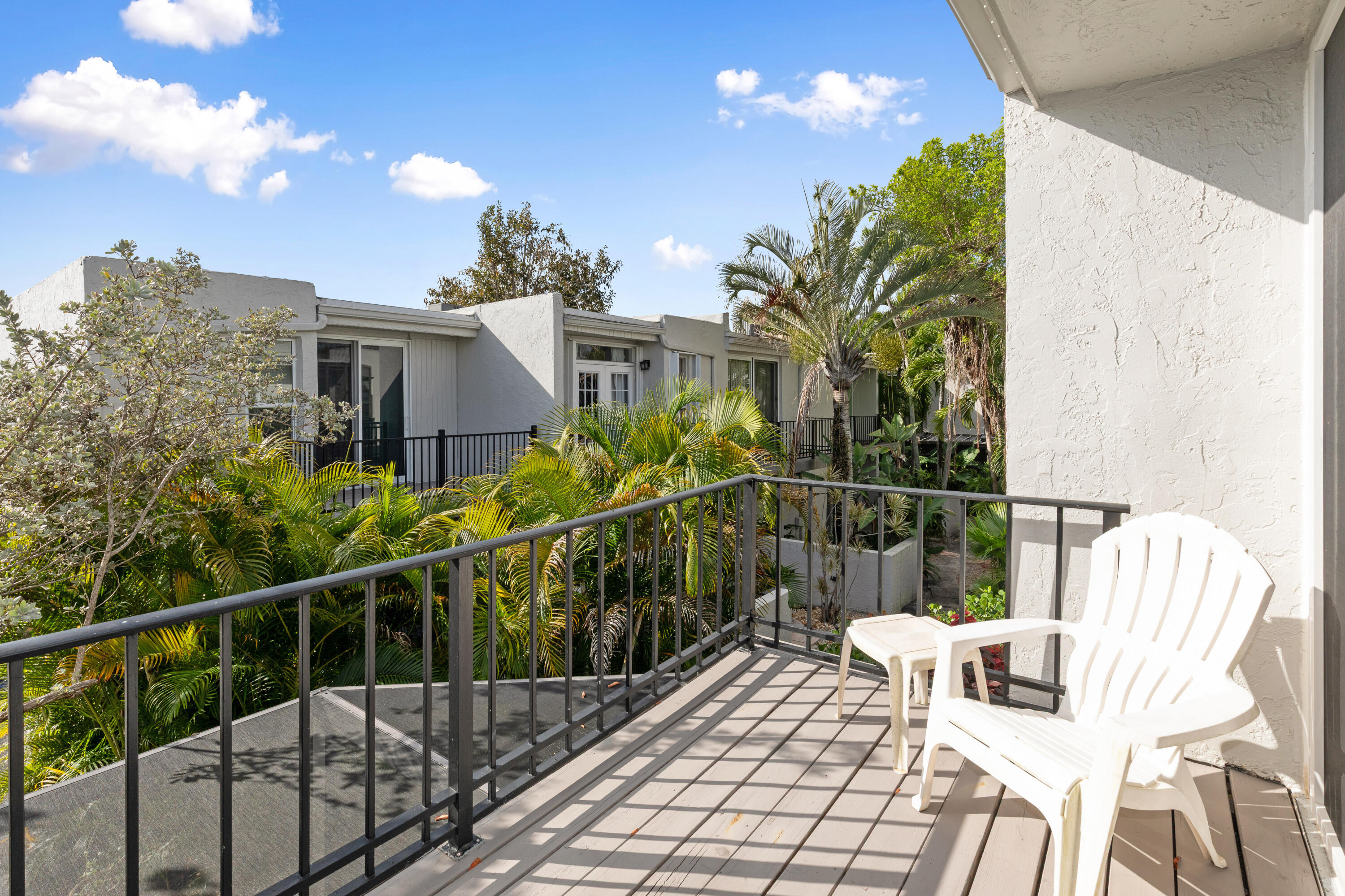 660 Kensington #10a Wilton Manors, FL 33305