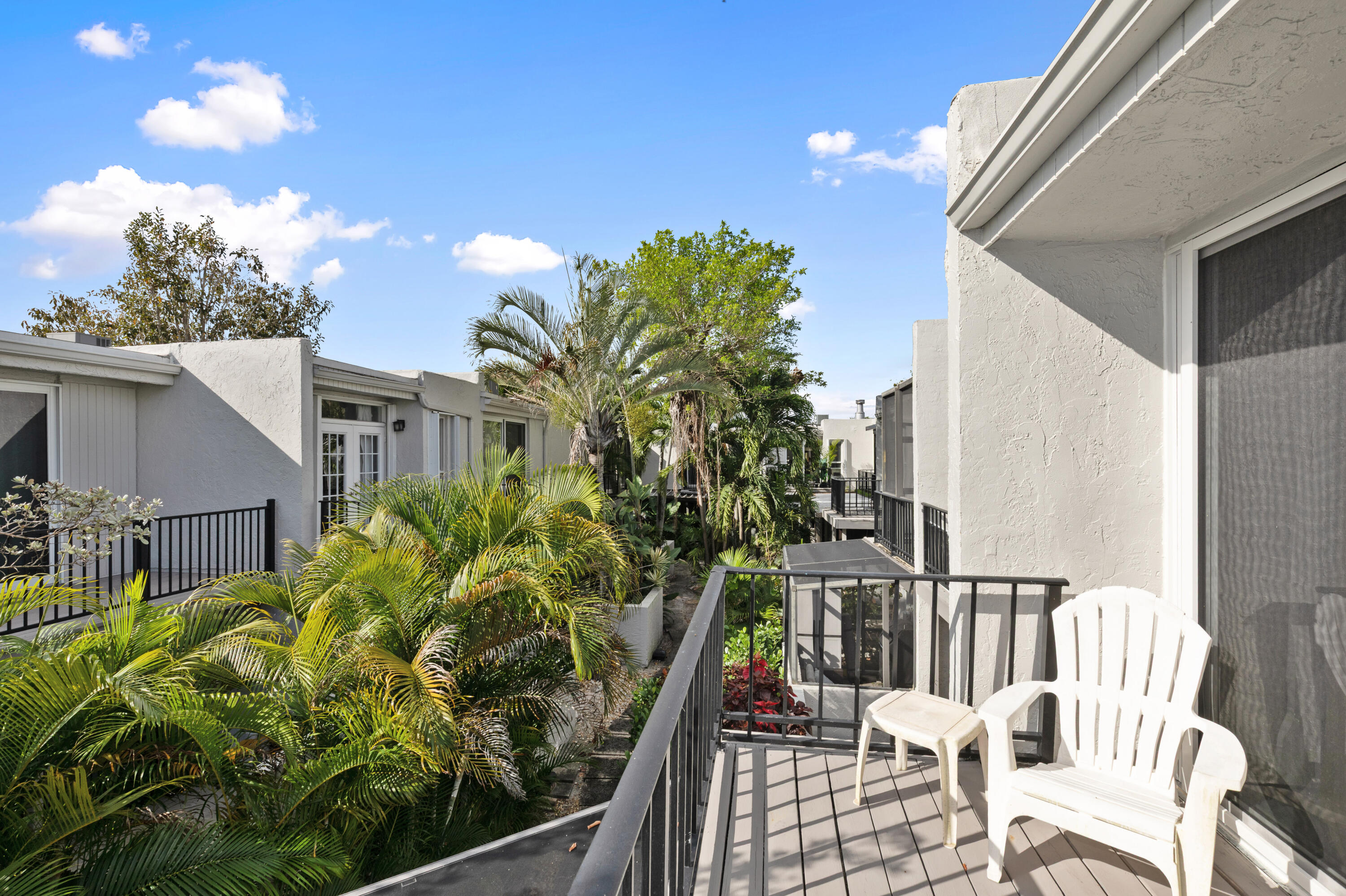 660 Kensington #10a Wilton Manors, FL 33305