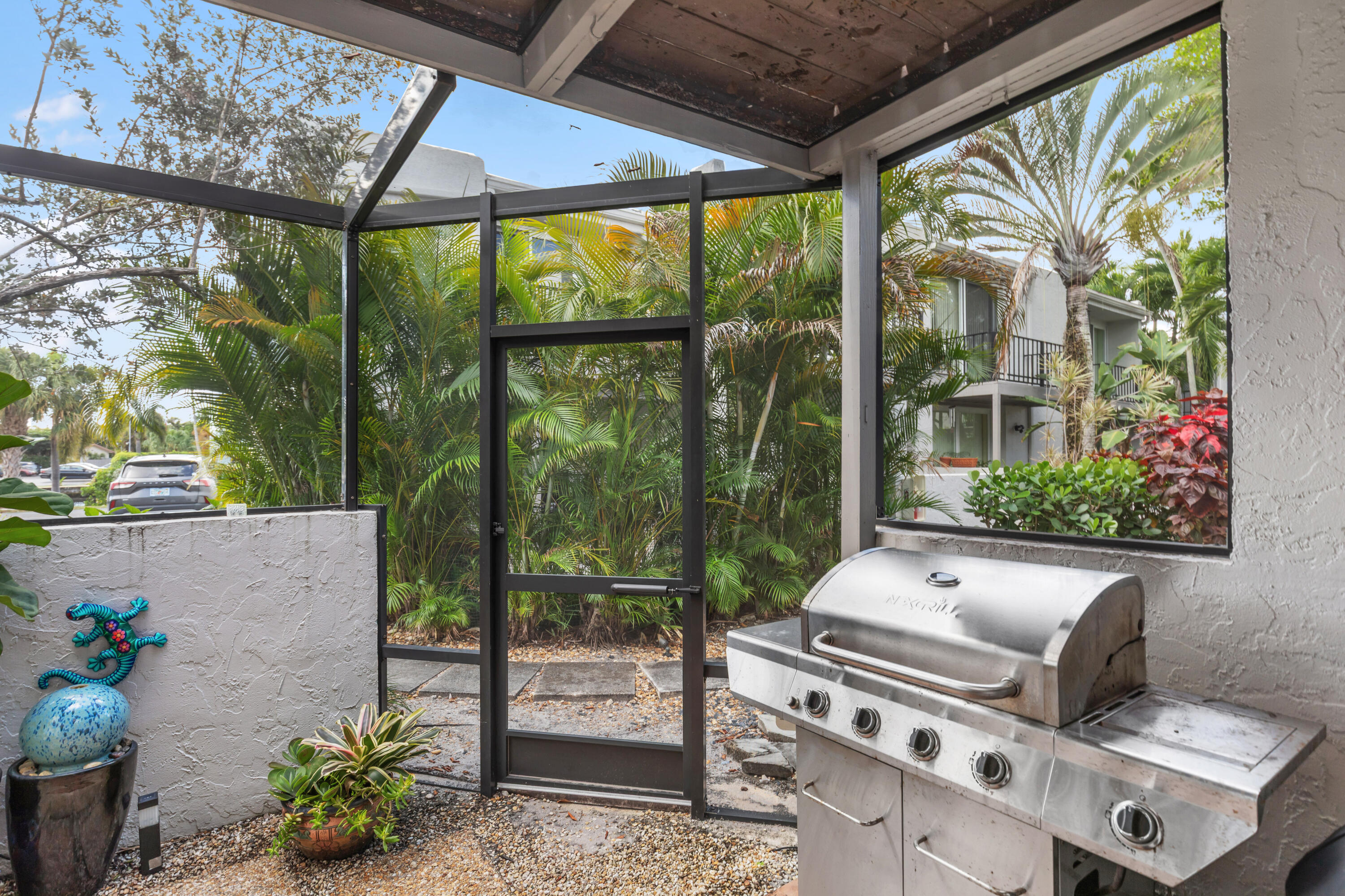 660 Kensington #10a Wilton Manors, FL 33305