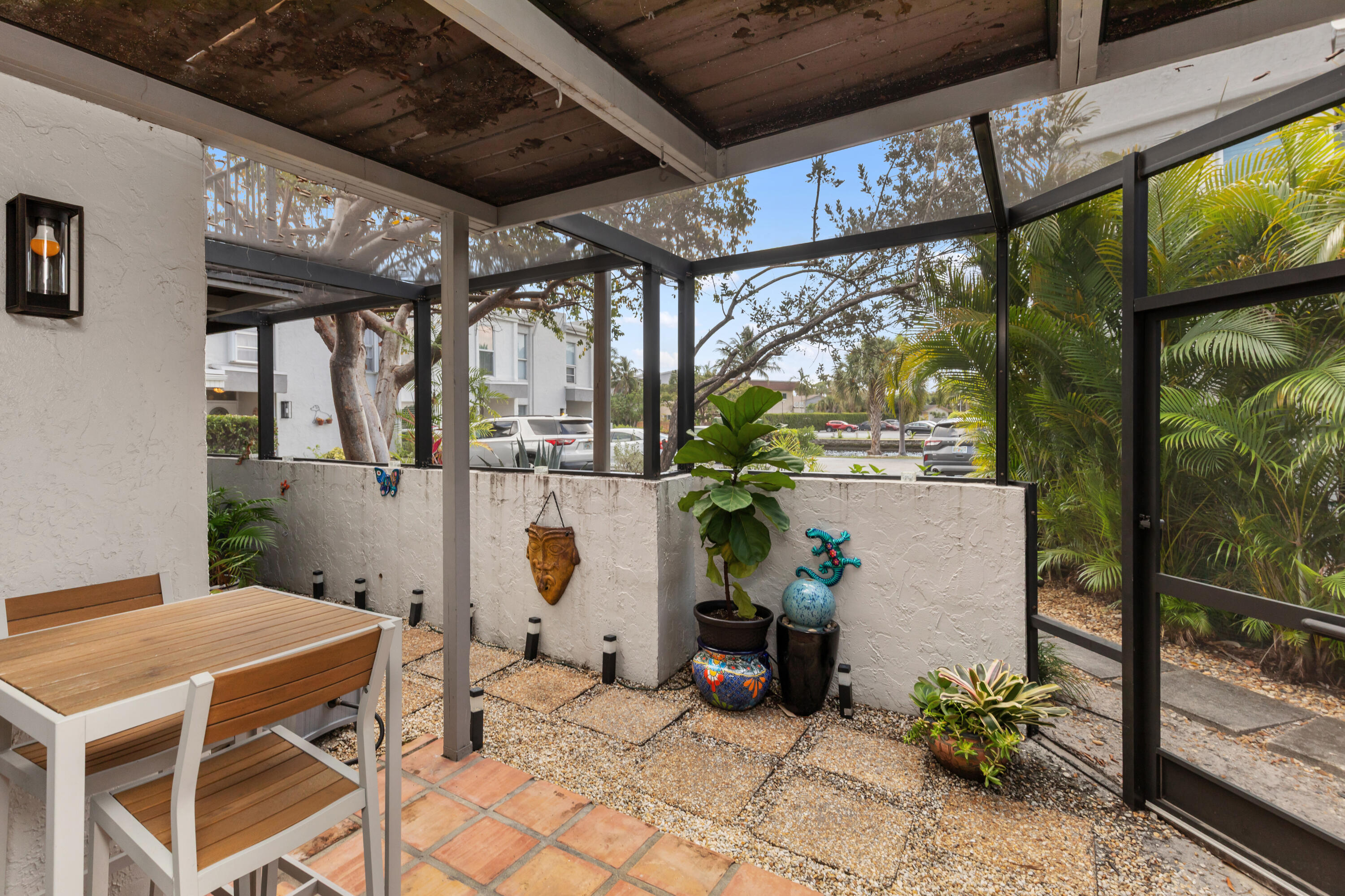 660 Kensington #10a Wilton Manors, FL 33305