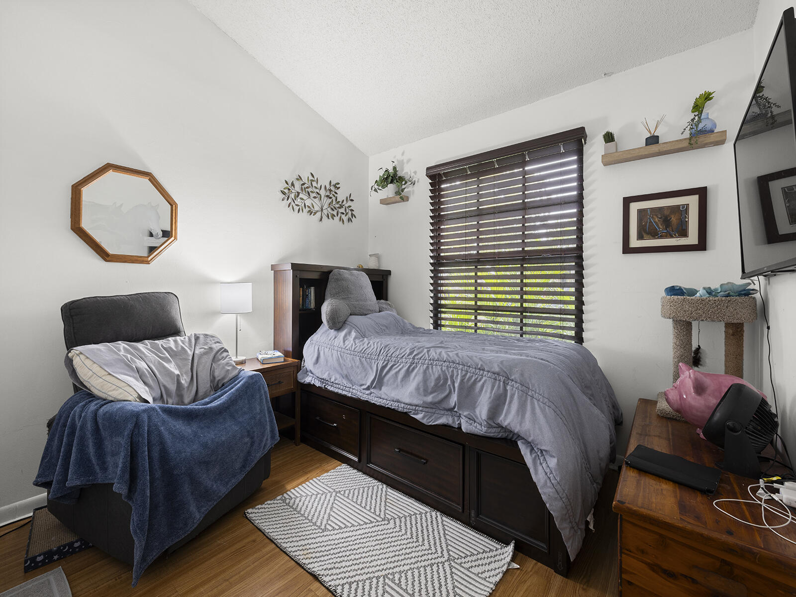 2331 Peach Pembroke Pines, FL 33026