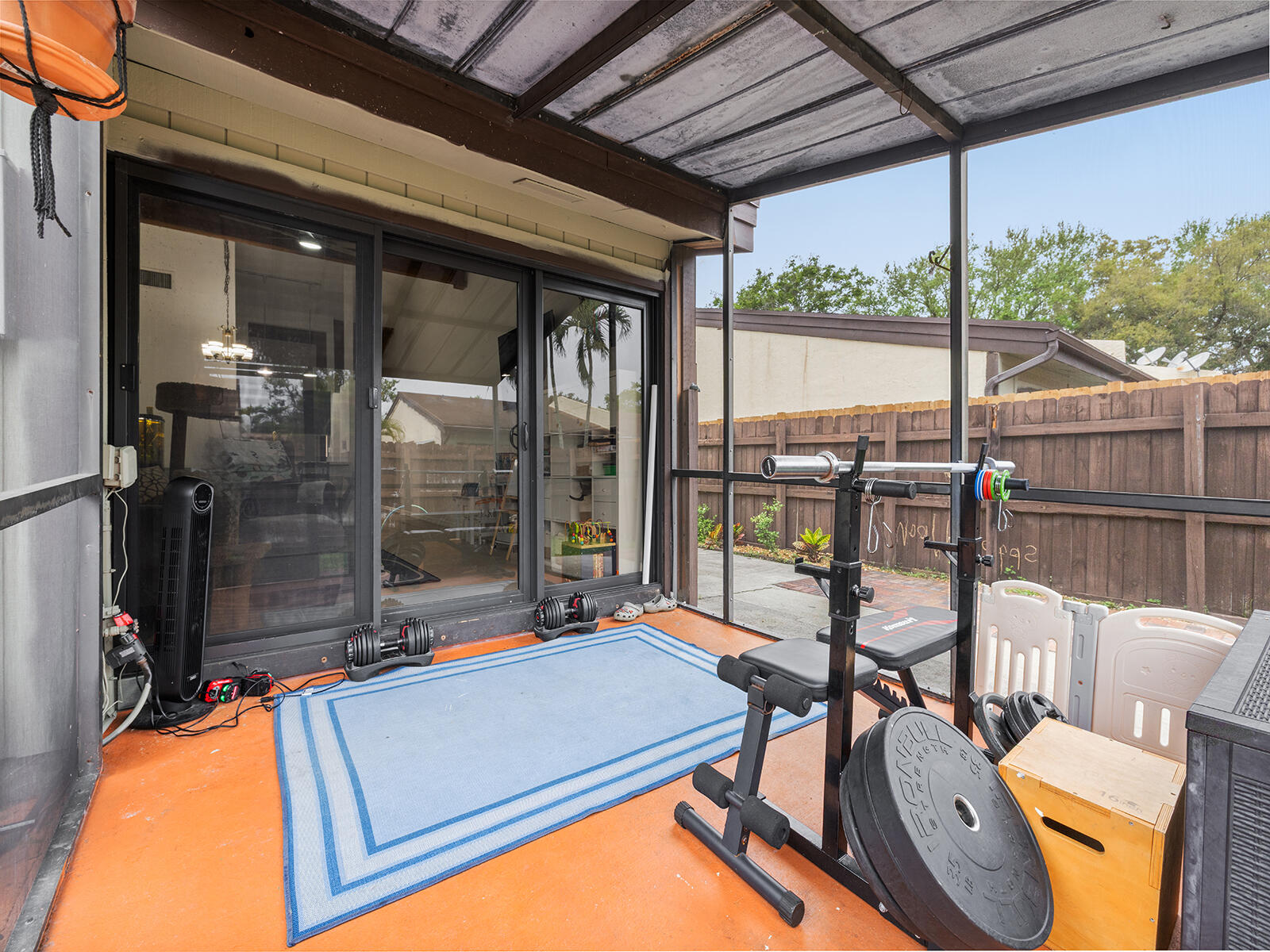 2331 Peach Pembroke Pines, FL 33026