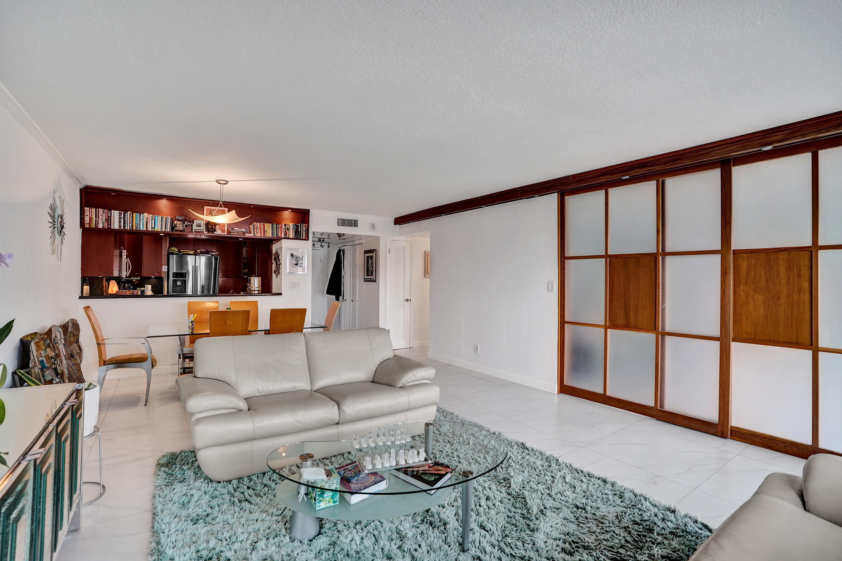 3000 E Sunrise #14f Fort Lauderdale, FL 33304