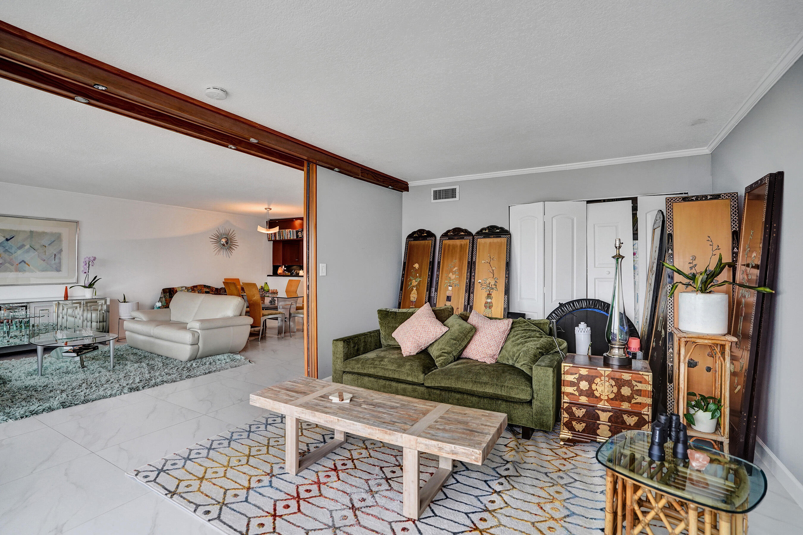 3000 E Sunrise #14f Fort Lauderdale, FL 33304