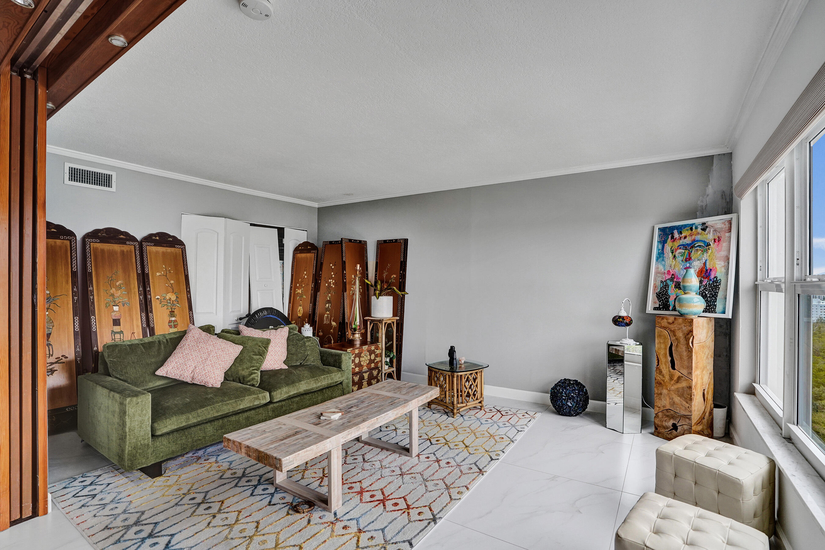 3000 E Sunrise #14f Fort Lauderdale, FL 33304