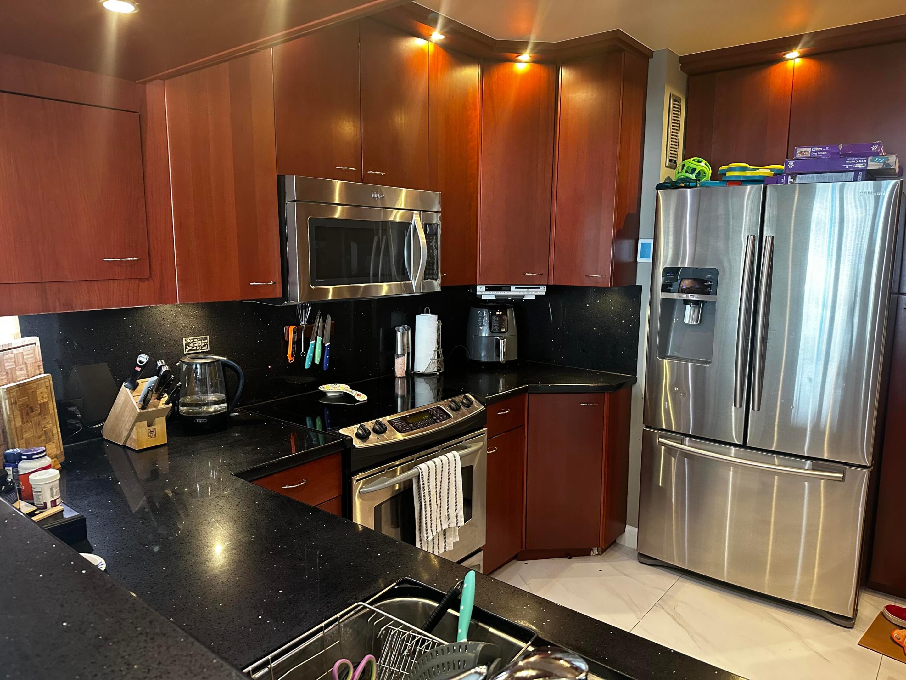 3000 E Sunrise #14f Fort Lauderdale, FL 33304