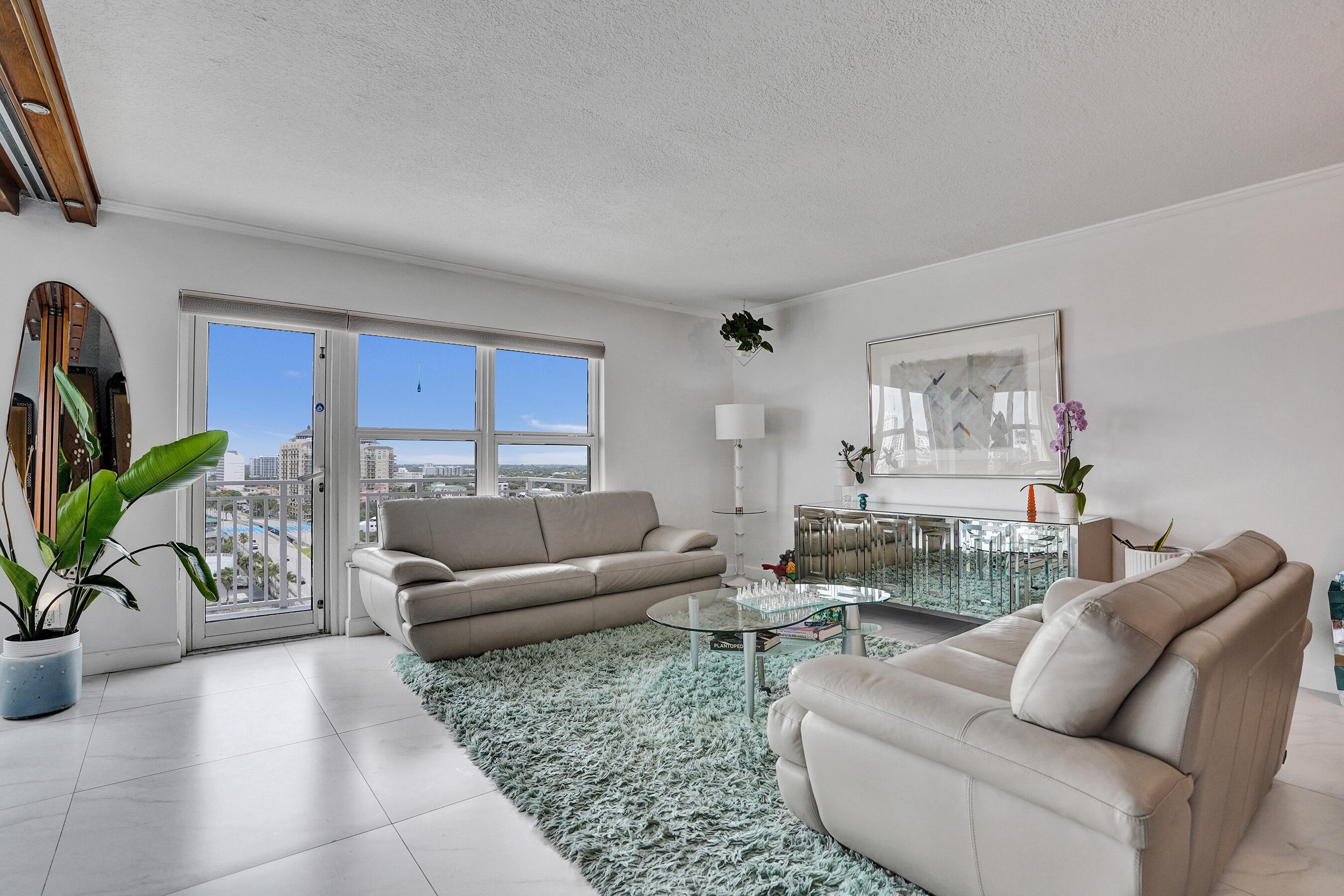 3000 E Sunrise #14f Fort Lauderdale, FL 33304