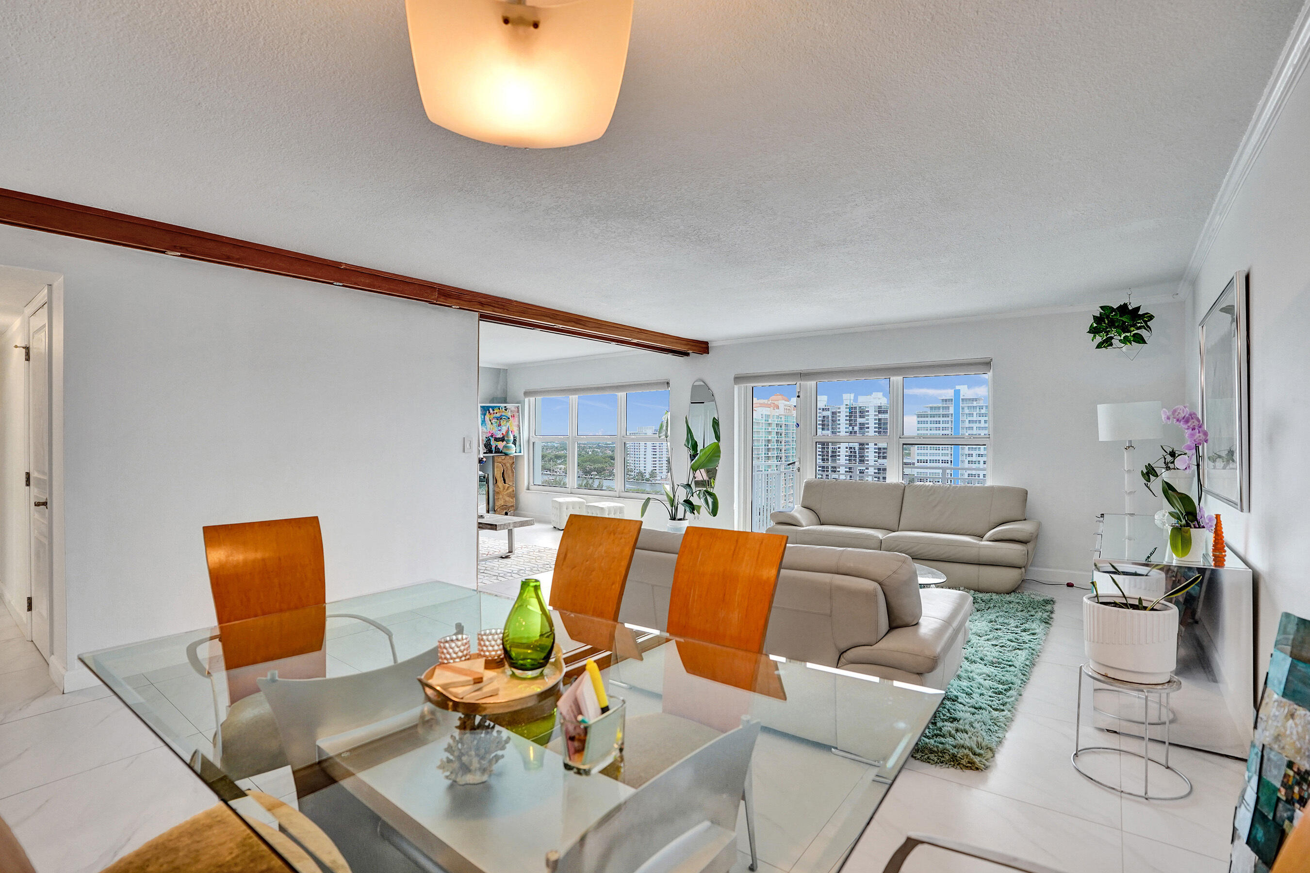 3000 E Sunrise #14f Fort Lauderdale, FL 33304