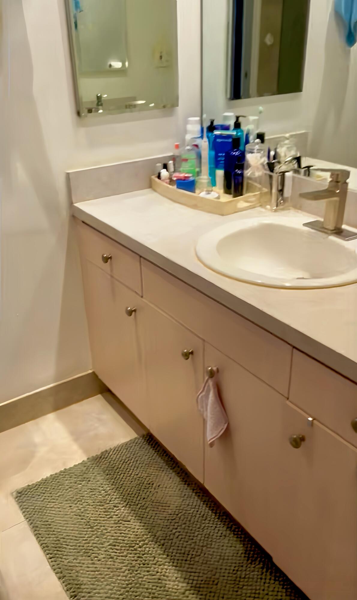 3000 E Sunrise #14f Fort Lauderdale, FL 33304